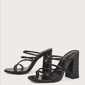 open/square/-toe chunky HI patent leather unstrapped stilettos